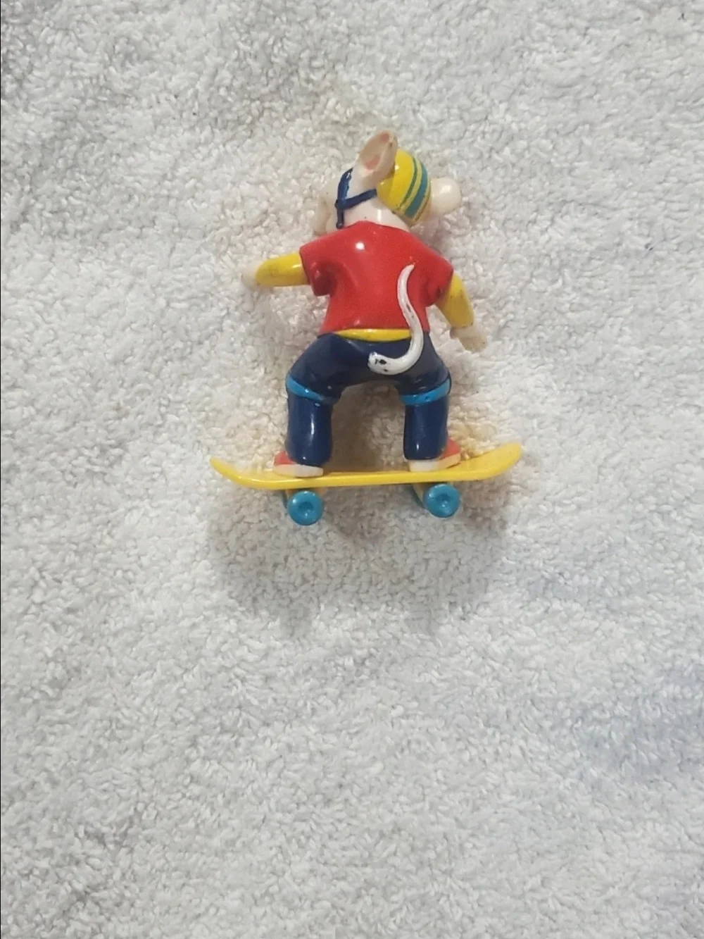 Stuart Kids Skateboarding Mouse Figure Toy - Red & Yellow